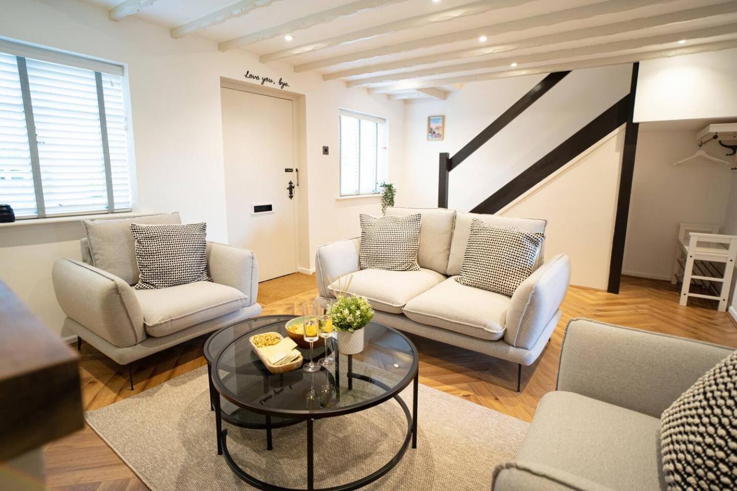 Stylish 2 Bedroom Cottage With Hot Tub And Parking Bewdley Exterior photo